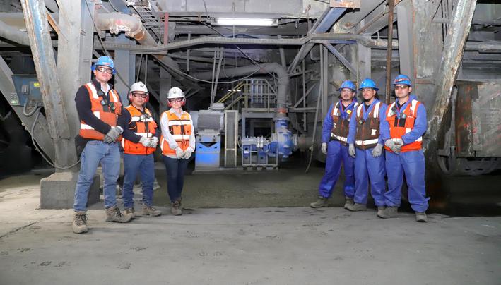 Hermoso gesto del Colegio Olegario Lazo Baeza con el personal de salud